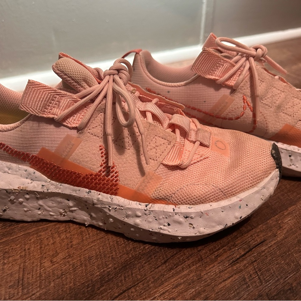 Nike Women's Pink Sneakers